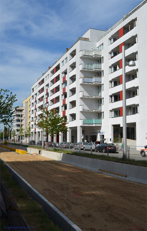 2012-05-18 _ Bauarbeiten Linie 25neu Tokiostraße