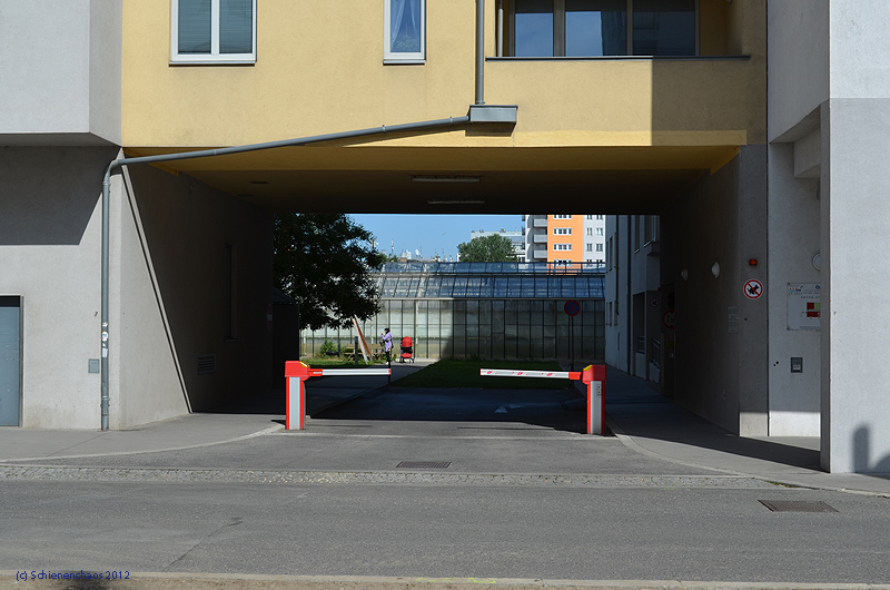 2012-05-18 _ Bauarbeiten Linie 25neu Tokiostraße