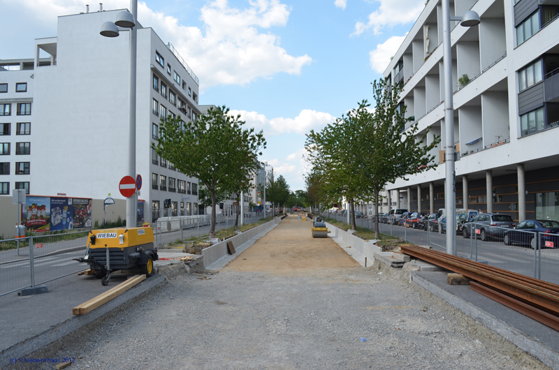 2012-05-27 _ Bauarbeiten Linie 25neu Tokiostraße