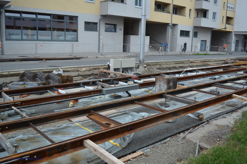 2012-07-20 _ Bauarbeiten Linie 25neu Tokiostraße