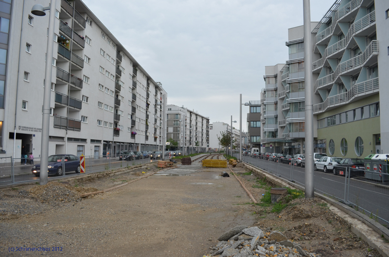 2012-07-20 _ Bauarbeiten Linie 25neu Tokiostraße