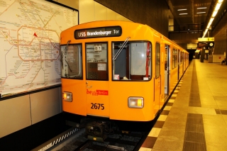 Die kürzeste U-Bahnlinie der Welt: die U55