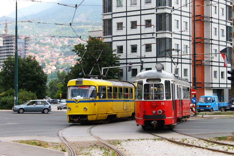 291 und 713 (ex 4435)