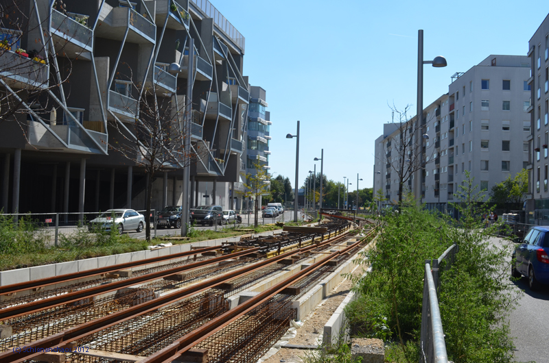 2012-09-09 _ Bauarbeiten Linie 25neu Tokiostraße