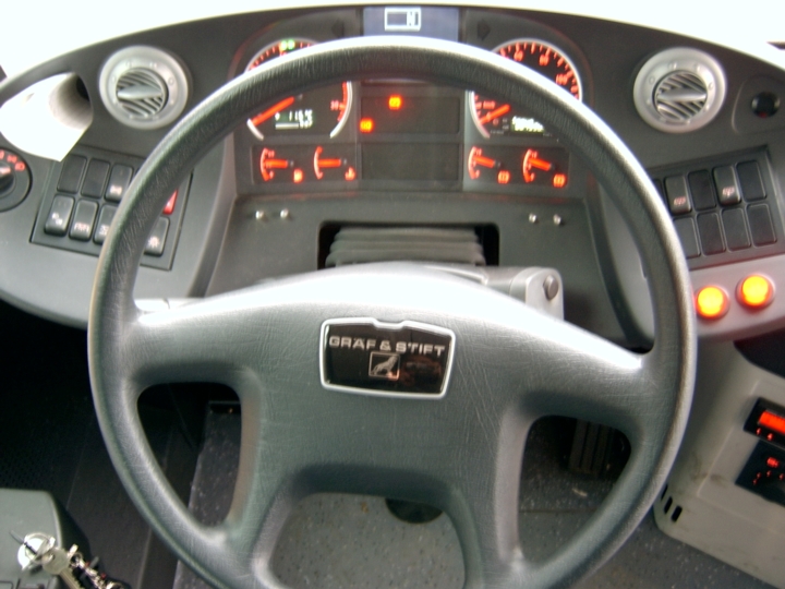 64A 8415 3
