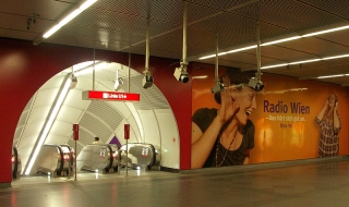 Station Branding - 015