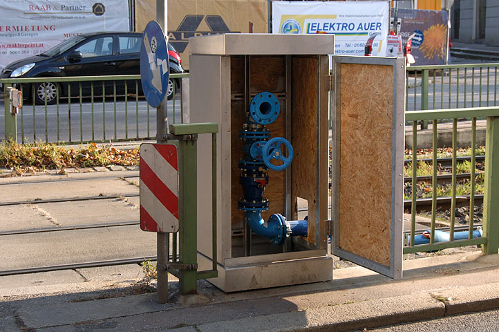 Rohr-Anschluß bei USTRAB-Rampe Wiedner Hauptstraße