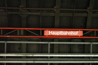 Umbenannte U1-Station Südtiroler Platz - Bild 03