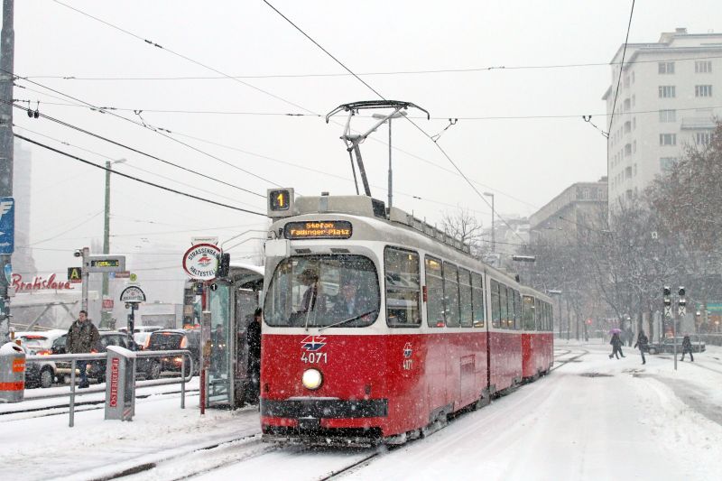 E2 4071 Linie 1
