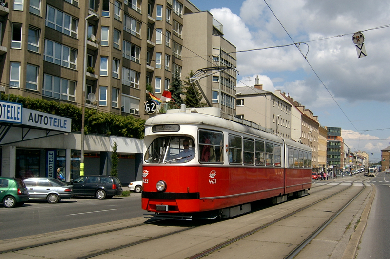 62 4423 E