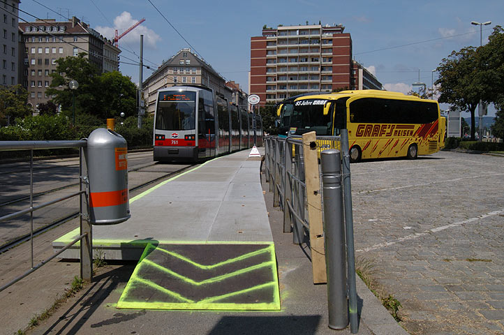 Temporäre 1er-Haltestelle Schwedenplatz - Bild 02