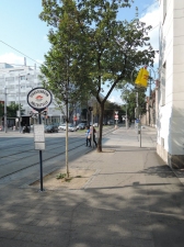 Währinger Straße-Volksoper Umleitung Sommer 2013 01 Haltestelle vor Gentzgasse