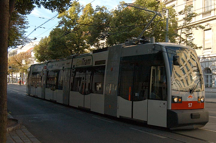 57 (EcoTram) - Bild 01
