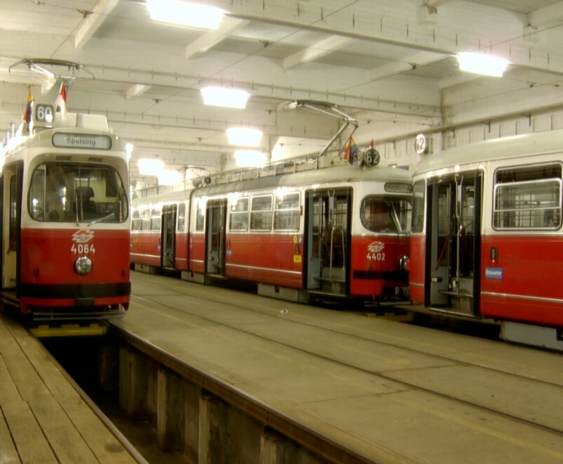 62 4402
