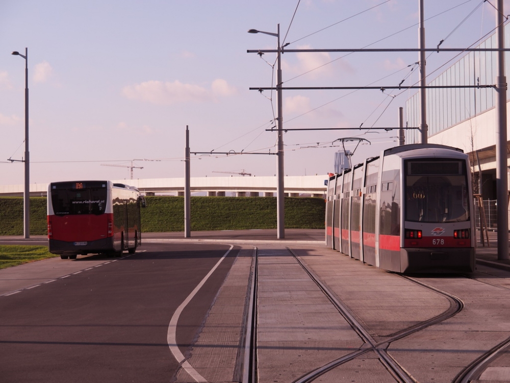 Hausfeldstrasse02