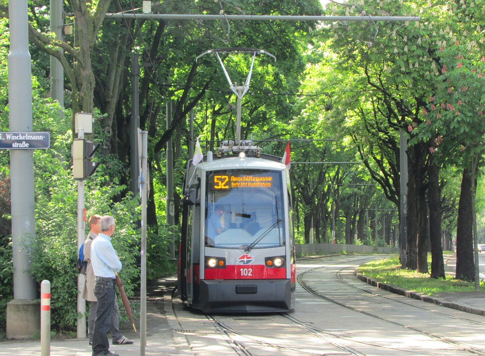 Bahnhof Rudolfsheim 4