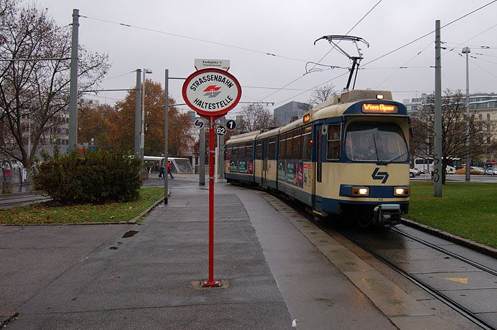 113 mit orangen Anzeigen