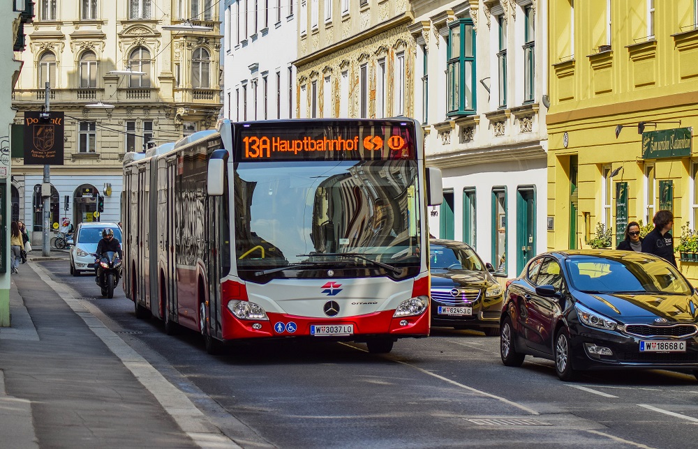 Einsatz von Citaro Gelenkbussen auf Linie 13A
