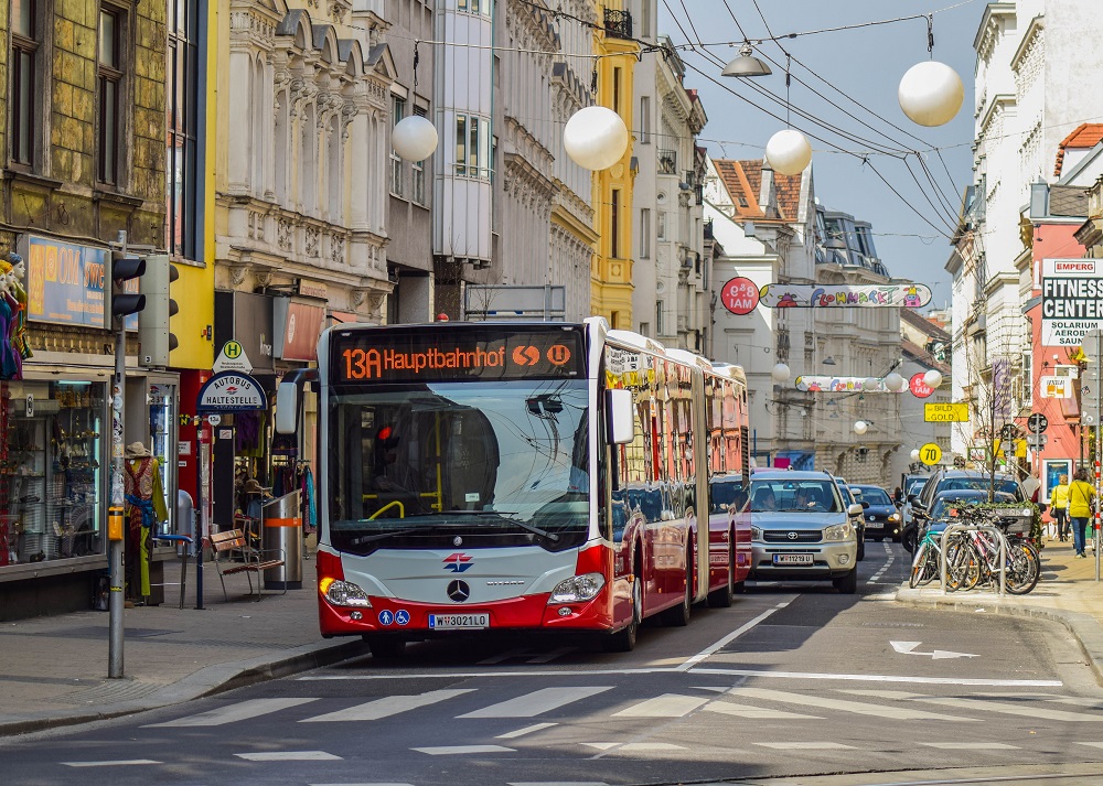 Einsatz von Citaro Gelenkbussen auf Linie 13A
