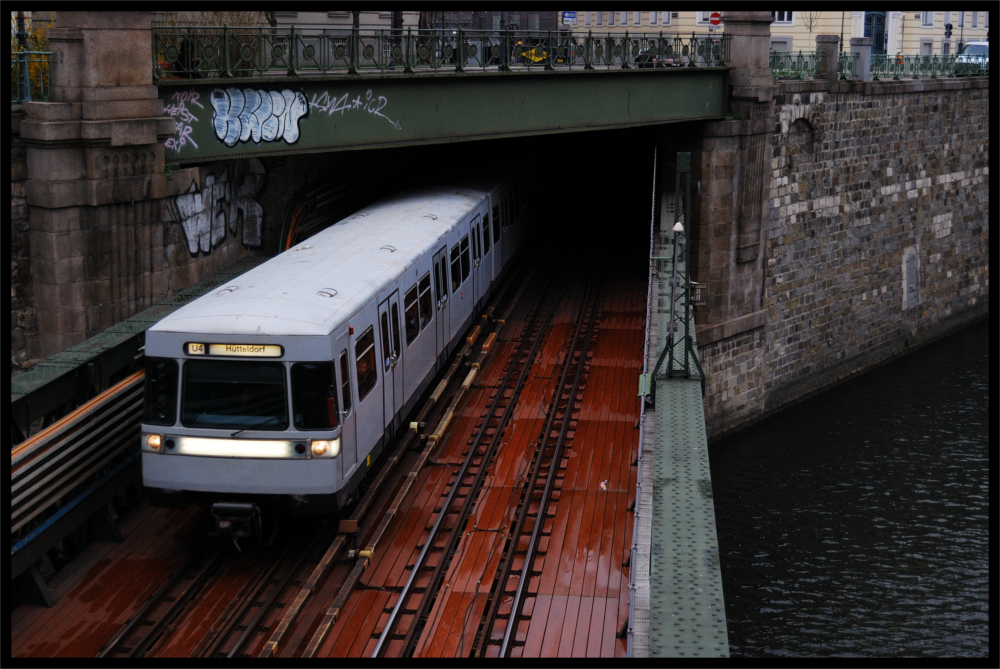 2015-04-08/U4/Landstraße