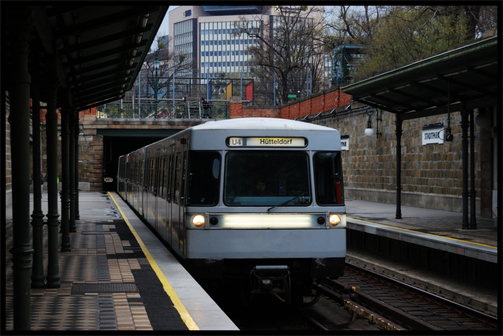 2015-04-08/U4/Stadtpark