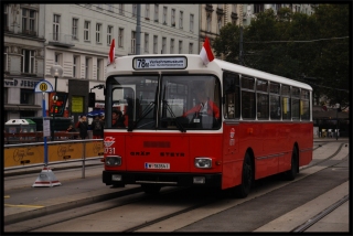 LU 200 M11/8731/2014-10-25/78M/Schwedenplatz