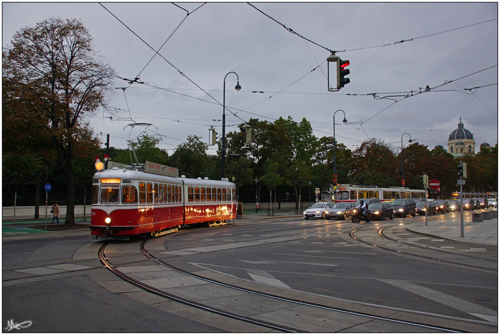 2015-09-23 | F 711 beim Einbiegen in die Stadiongasse