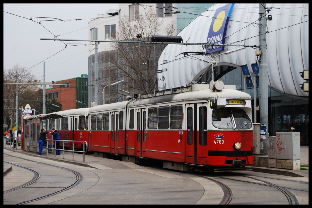 2016-04-01/4763/Fahrschule/Zentrum Kagran