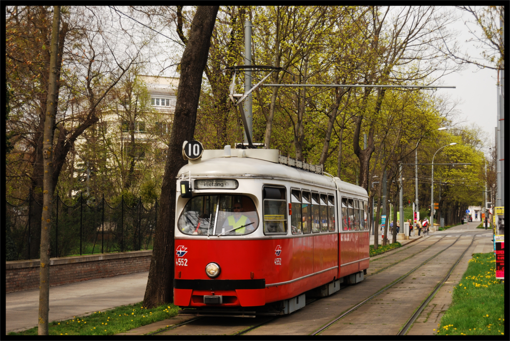 2016-04-04/4552/Straßenbahnlinie 10/Penzinger Straße