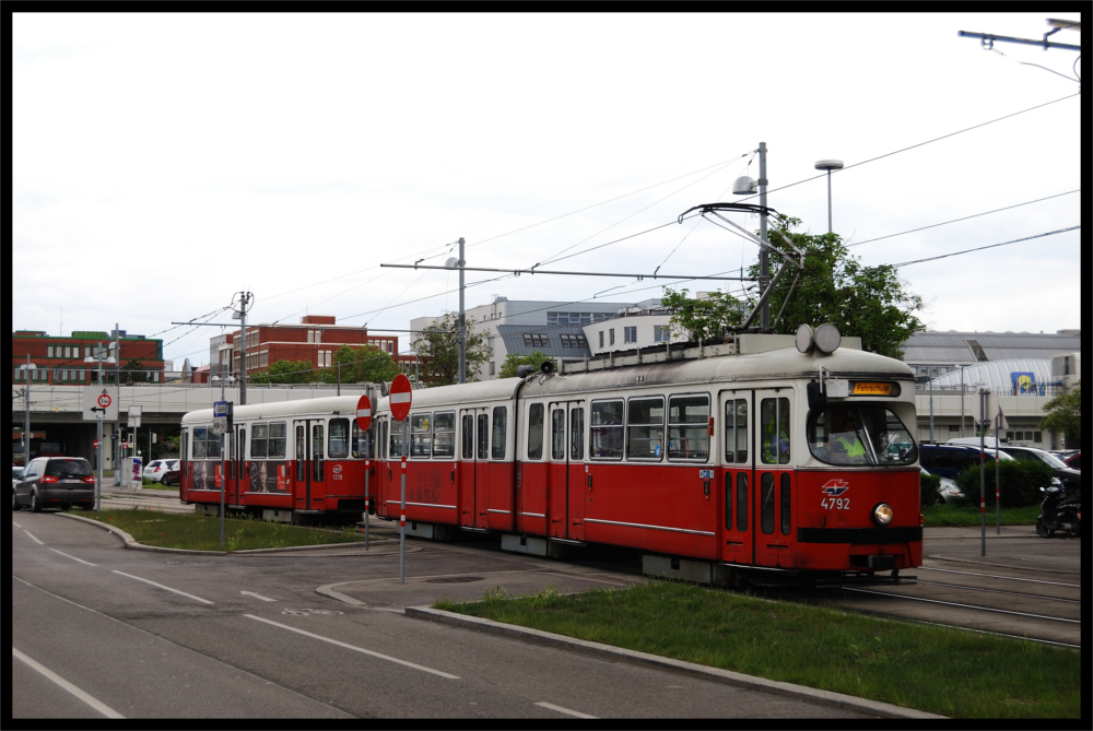 2016-05-17/4792/Fahrschule/Zentrum Kagran