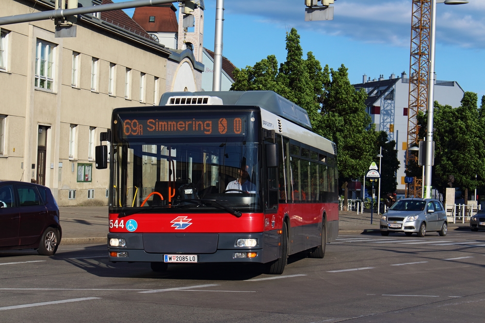 8544, 69A, Simmering (Einfahrt)
