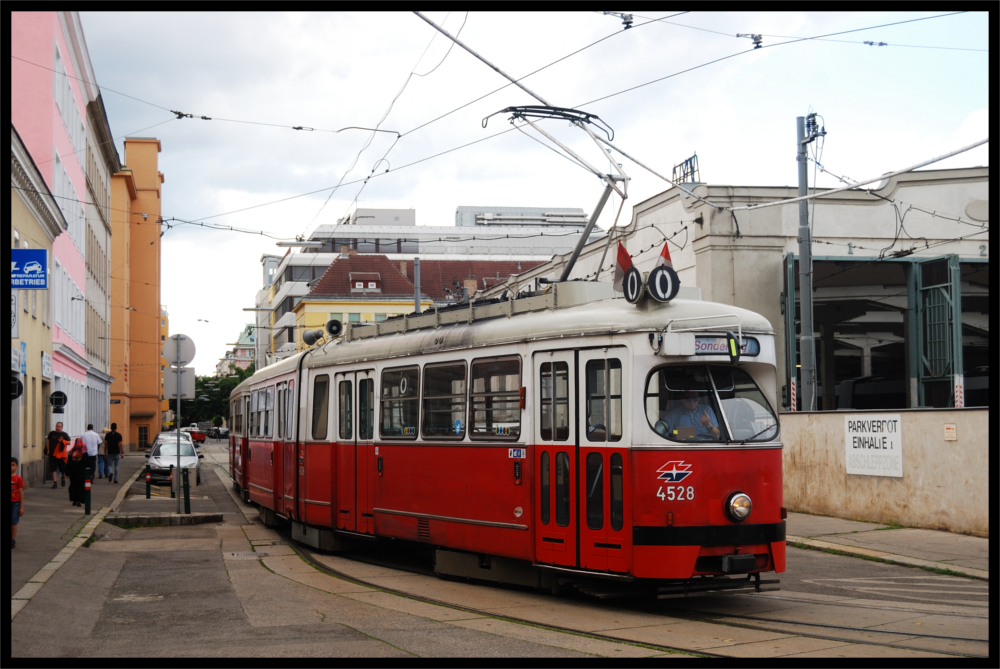 2016-06-03/4528/Straßenbahnlinie O/Betriebsbahnhof Favoriten
