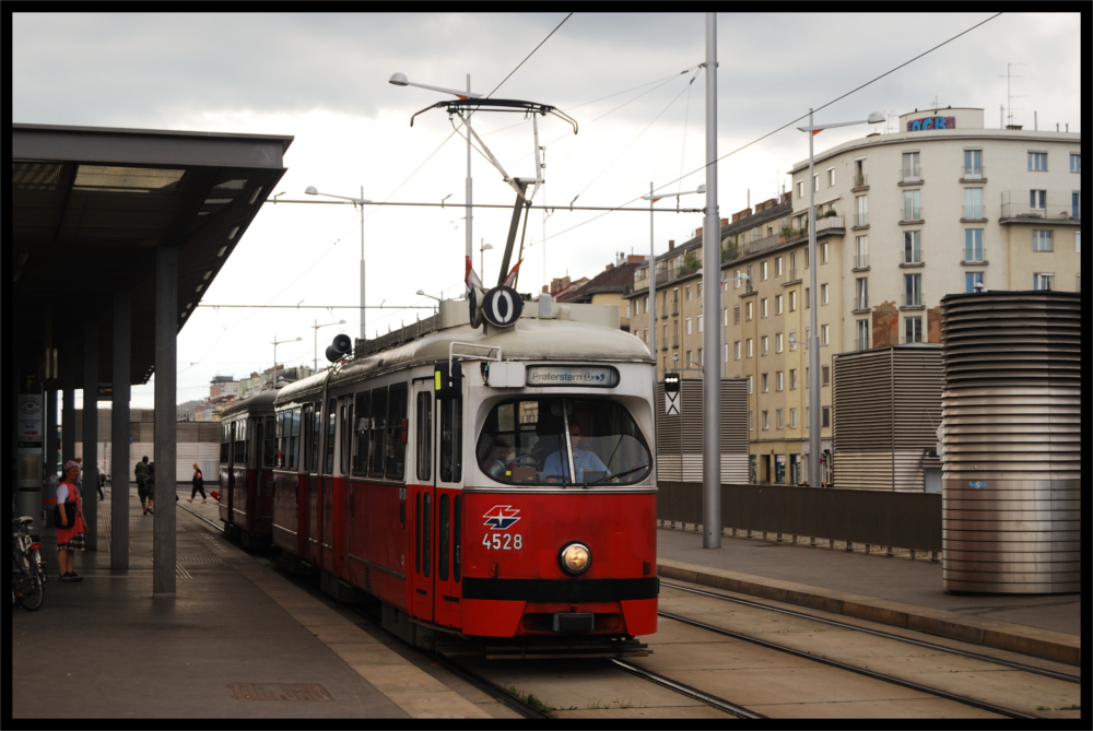 2016-06-03/4528/Straßenbahnlinie O/Südtiroler Platz - Hauptbahnhof