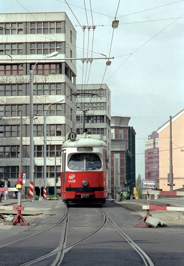 0449-27