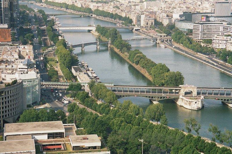 Pariser Metro 9