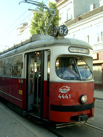 62 4441