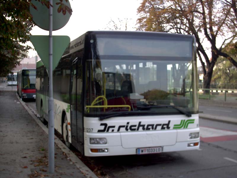 R1237