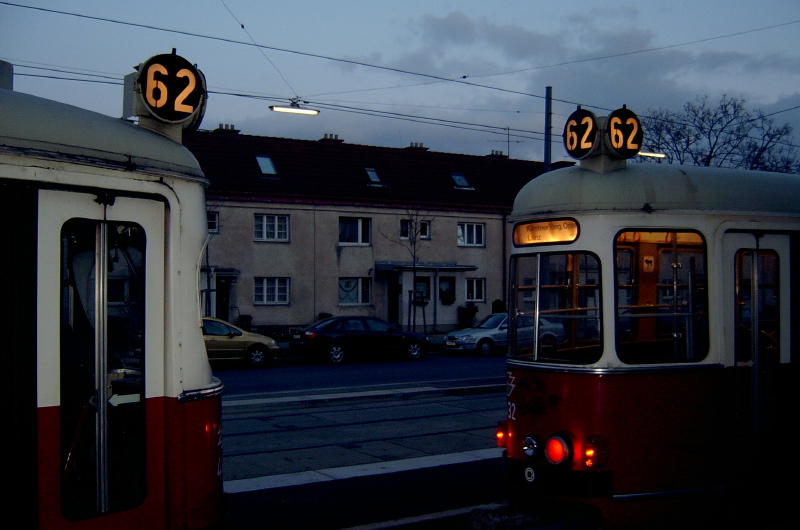 62 | E 40 + 32