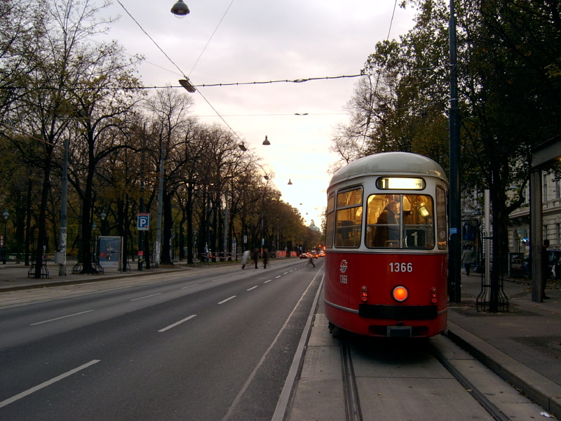 1 c4 1366