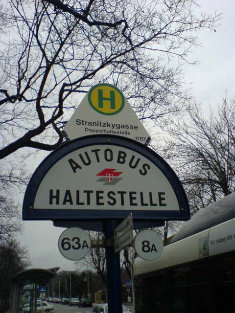 neue desaströse Haltestellentafel