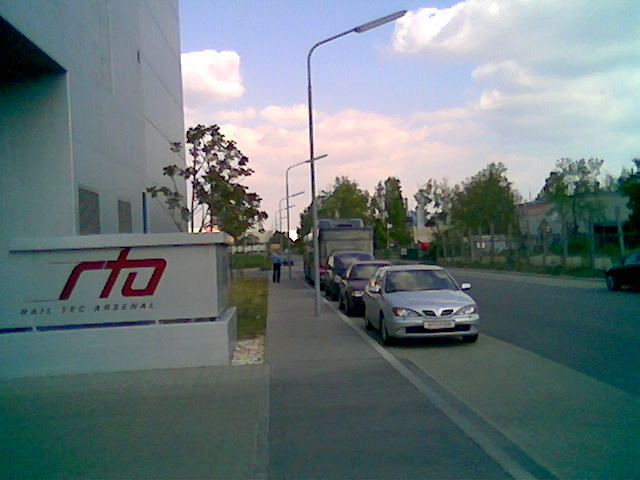 8240 vor dem rta-Windkanal 3