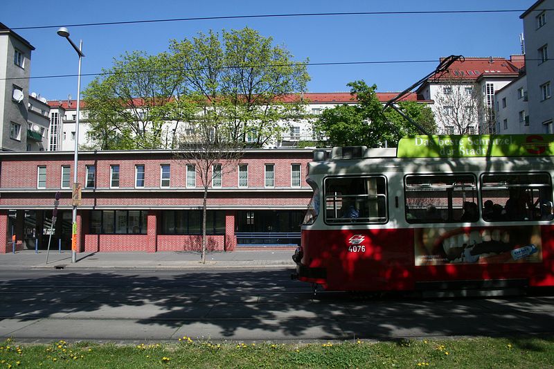 E2 (4076)