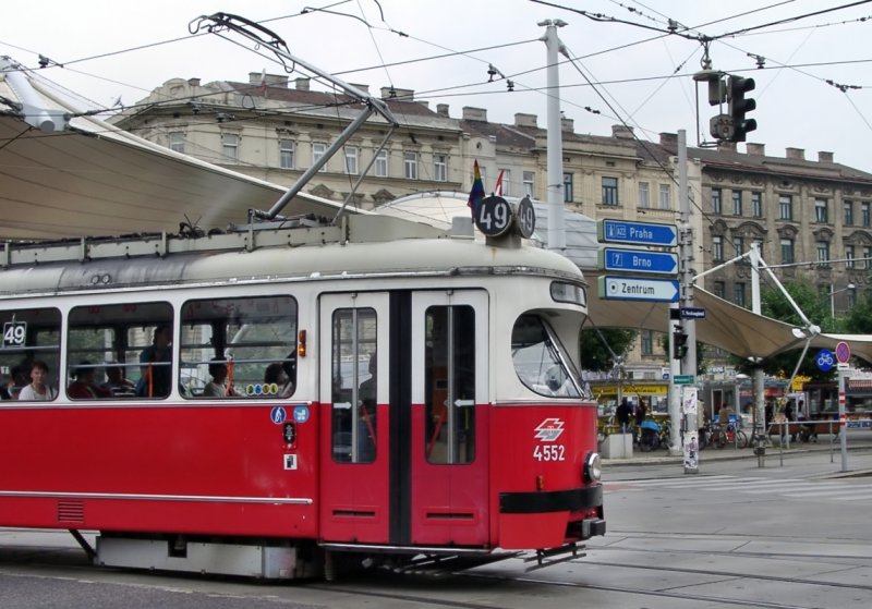 6.6.2007 / Urban Loritz Platz / Linie 49