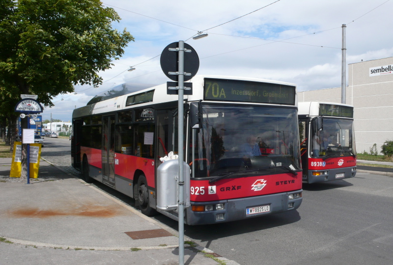 70A 8925 8938