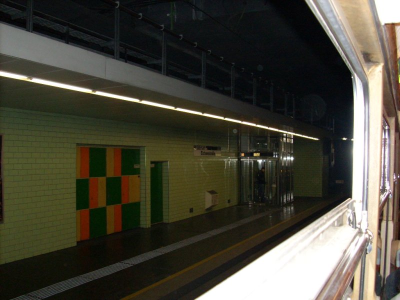 E 4401 7
