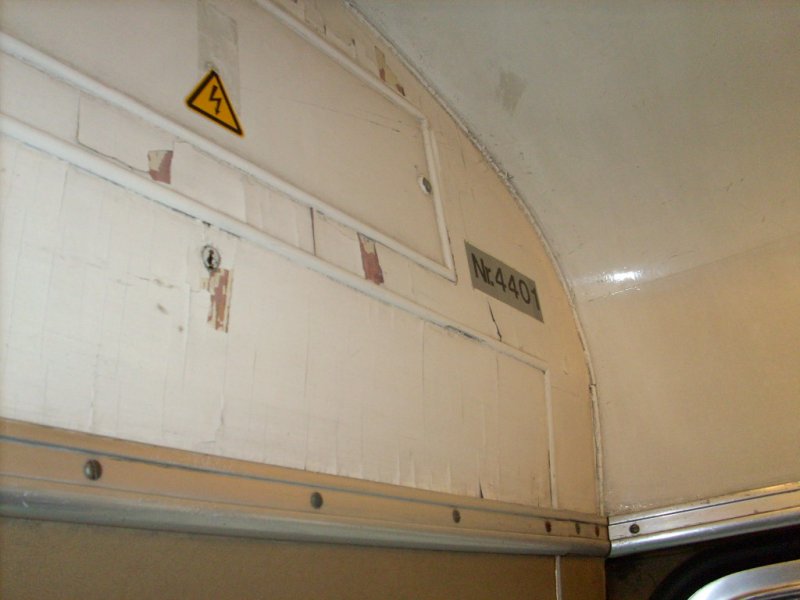 E 4401 9