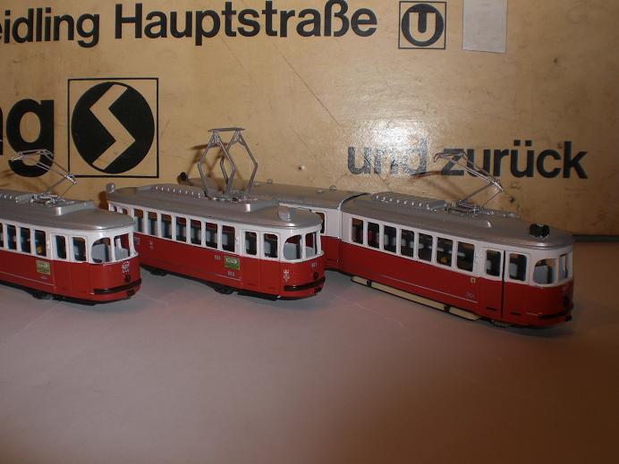 Gruppenphoto T2 444, L4 563, F 704 2