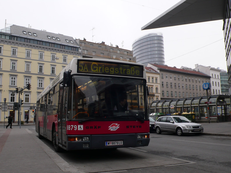 5A 8879