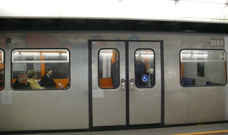 U4 2053