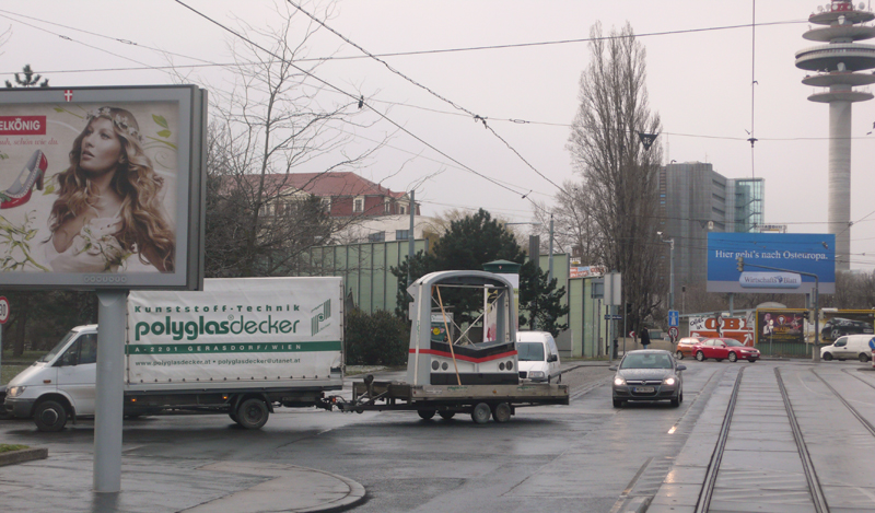 V Front auf der Fahrt.